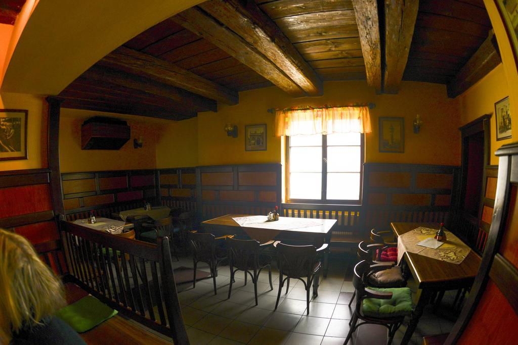 Penzion Ve Dvorku Cesky Krumlov Bagian luar foto